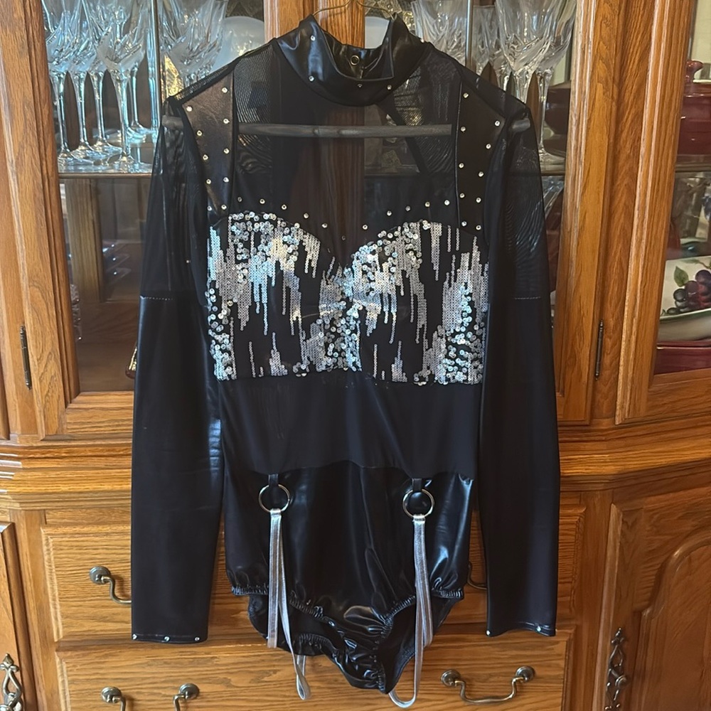 Hip Hop / Jazz Adult Large Dance Costume
